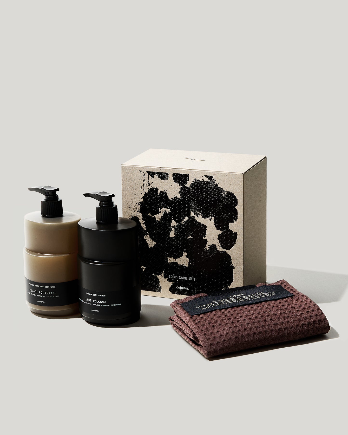 BODY CARE SET WITH HAND TOWEL