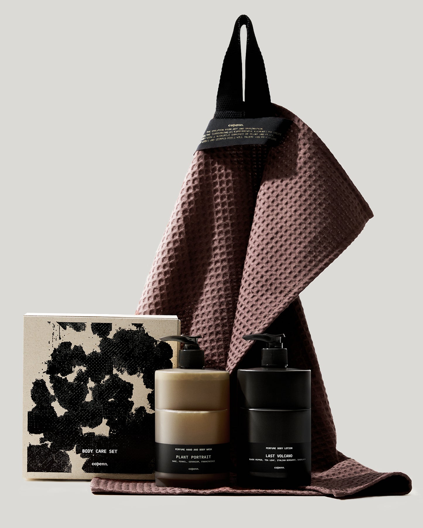 BODY CARE SET WITH HAND TOWEL